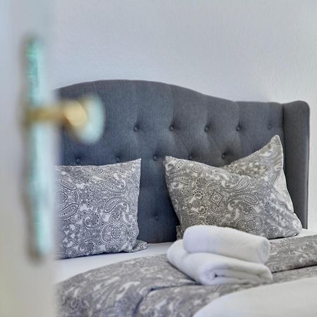 Moselblick Apartment แบร์นคาสเทล-คืสท์ ภายนอก รูปภาพ