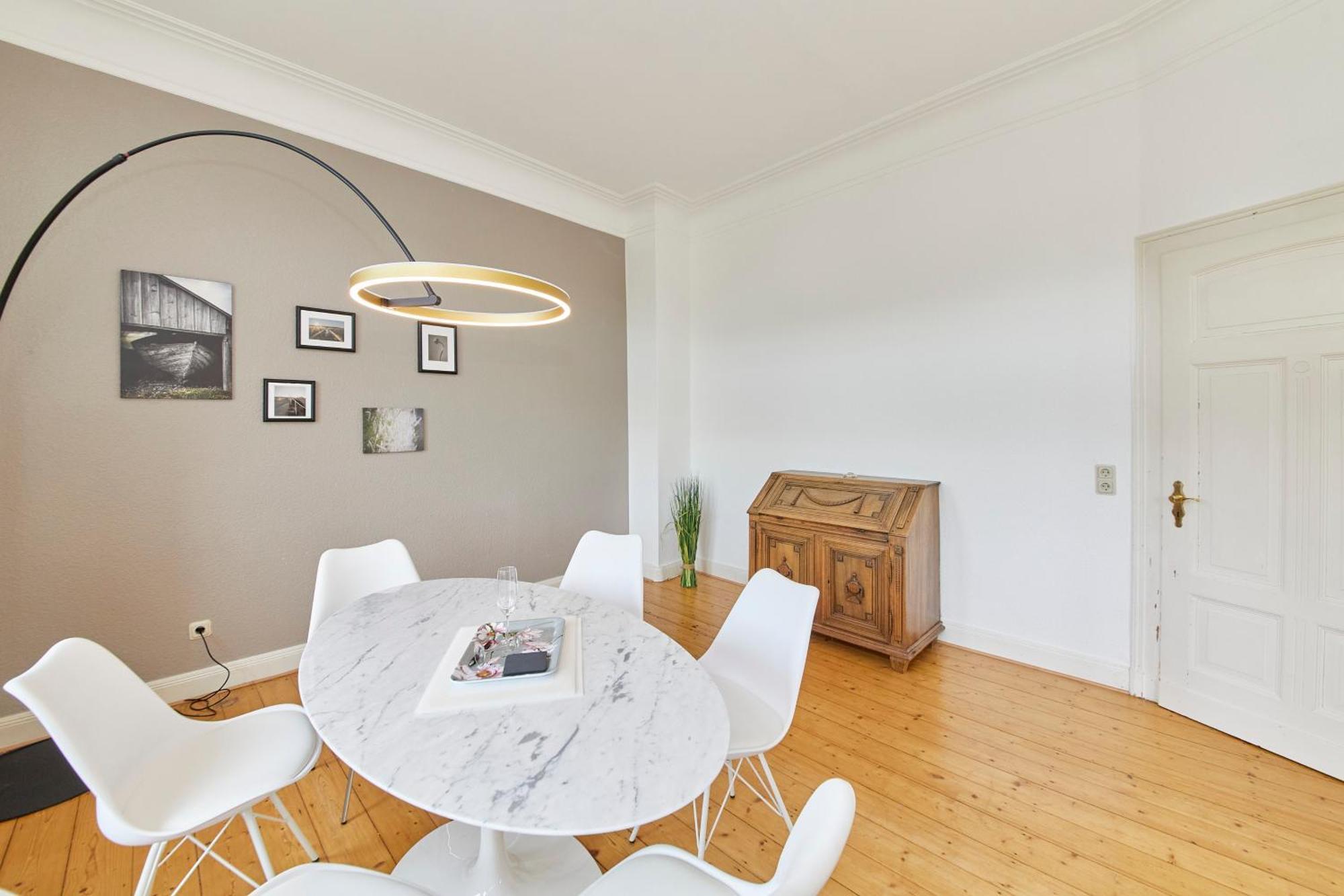 Moselblick Apartment แบร์นคาสเทล-คืสท์ ภายนอก รูปภาพ
