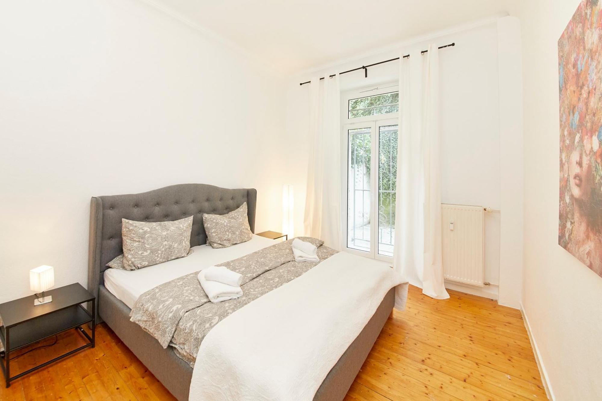Moselblick Apartment แบร์นคาสเทล-คืสท์ ภายนอก รูปภาพ