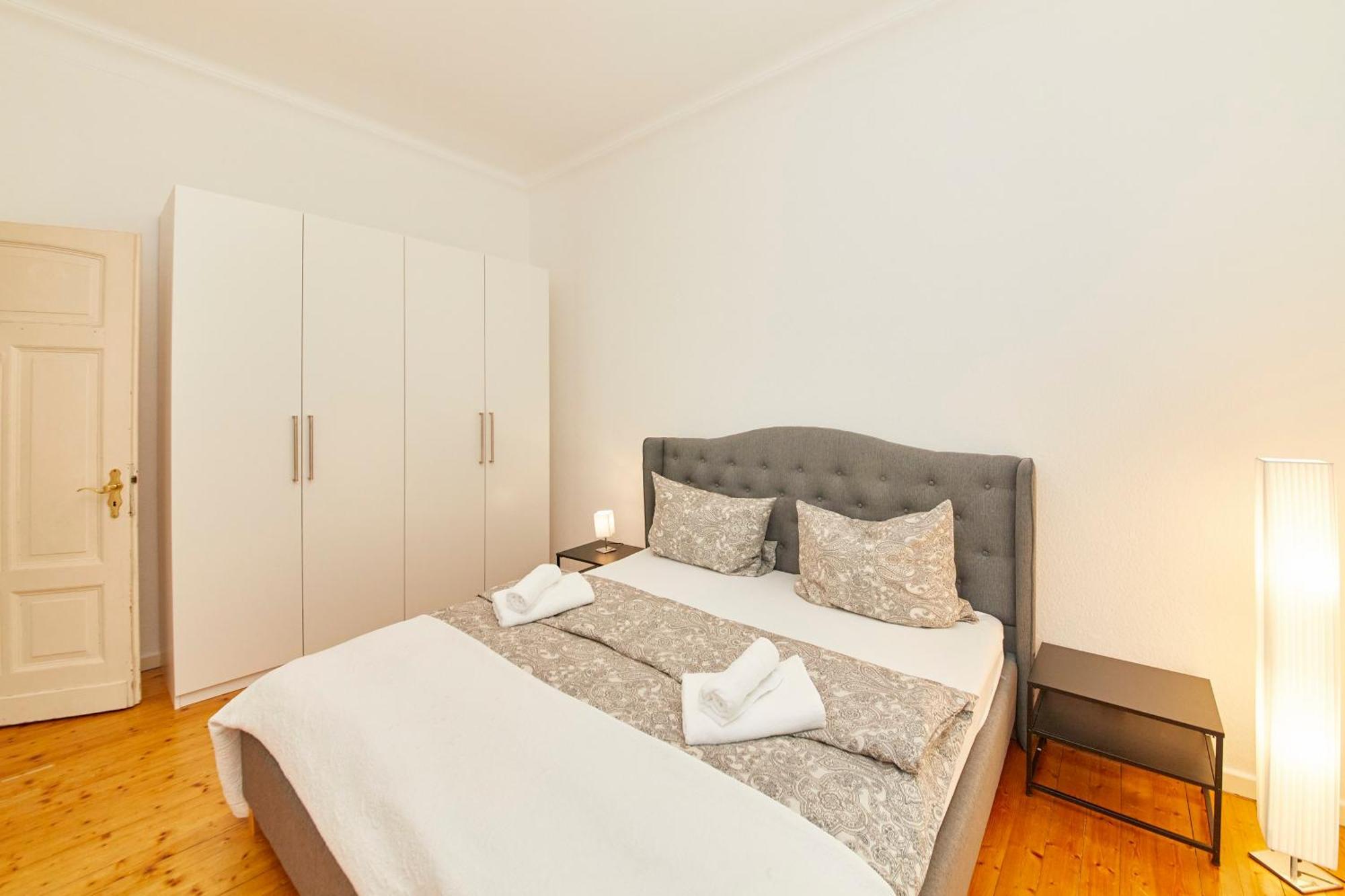 Moselblick Apartment แบร์นคาสเทล-คืสท์ ภายนอก รูปภาพ